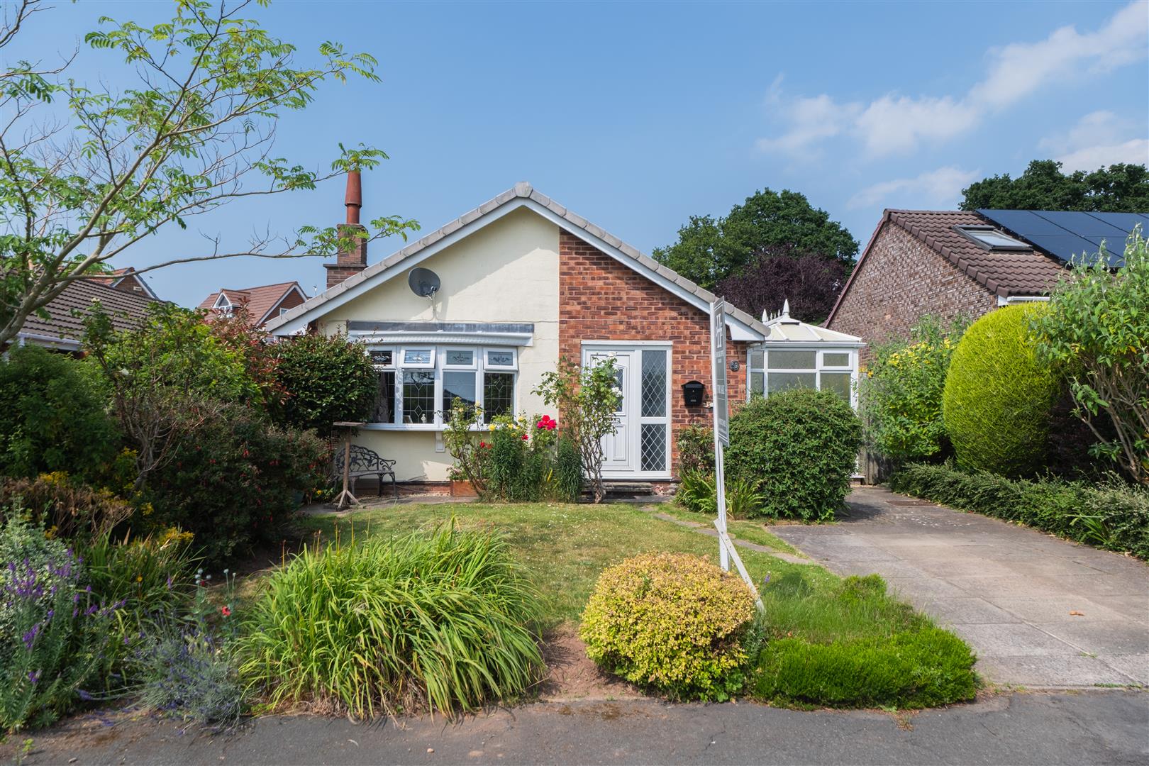 2 bedroom  Detached Bungalow for Sale in Kelsall